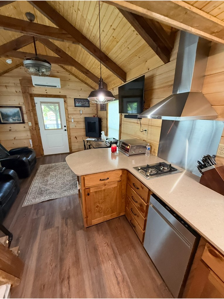 416770 Andrews Residential