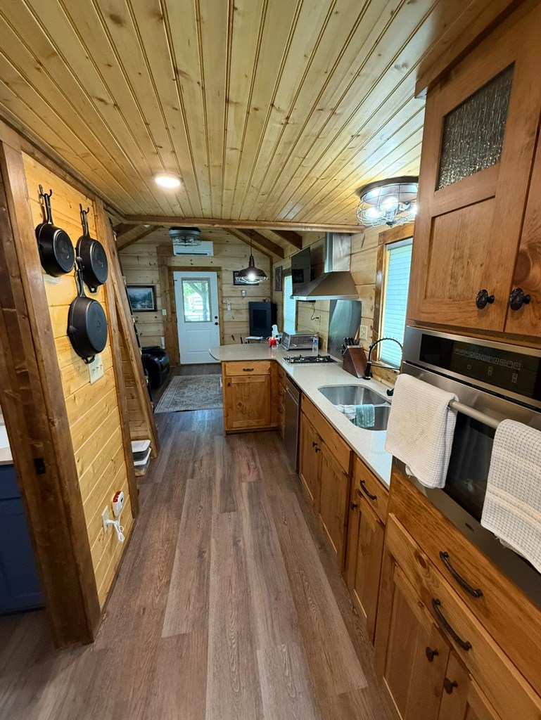 416770 Andrews Residential