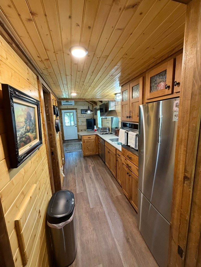 416770 Andrews Residential