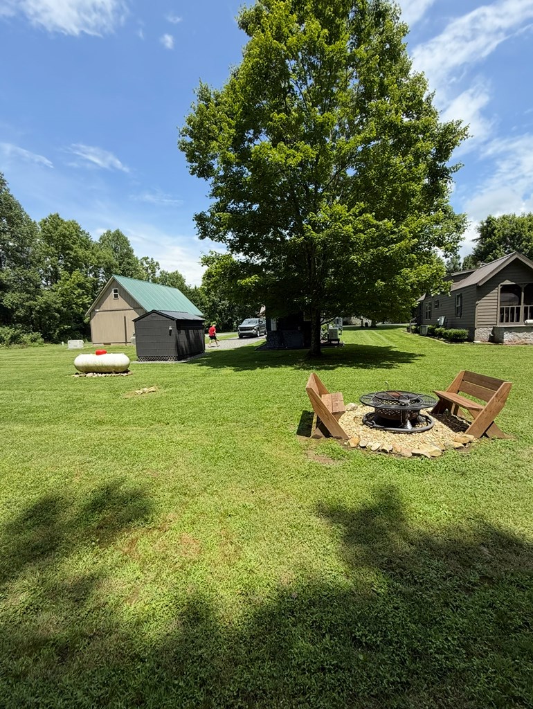 416770 Andrews Residential