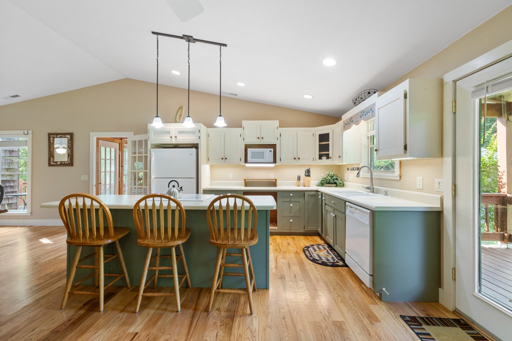 416793 Hayesville Residential