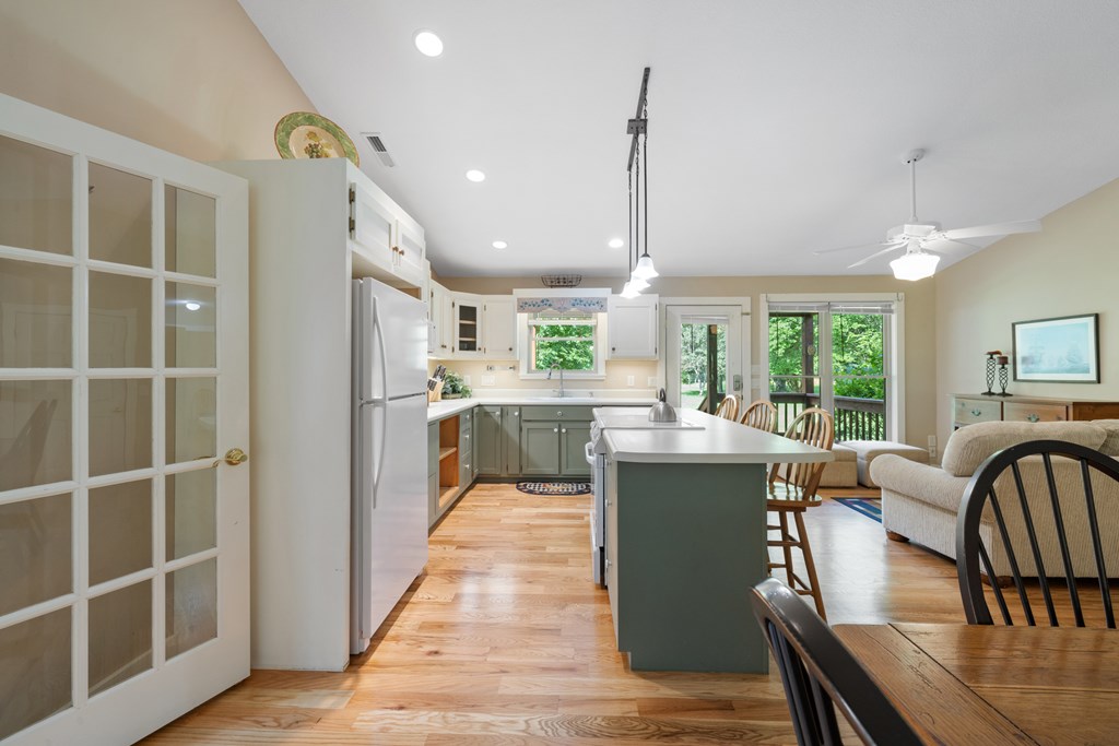 416793 Hayesville Residential