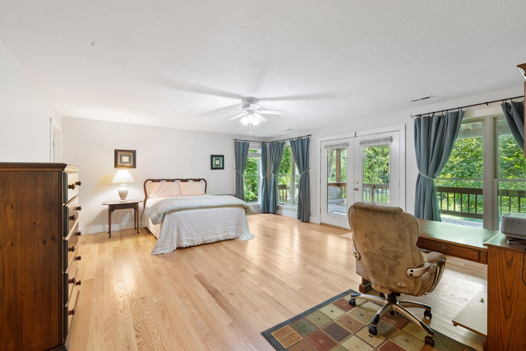416793 Hayesville Residential