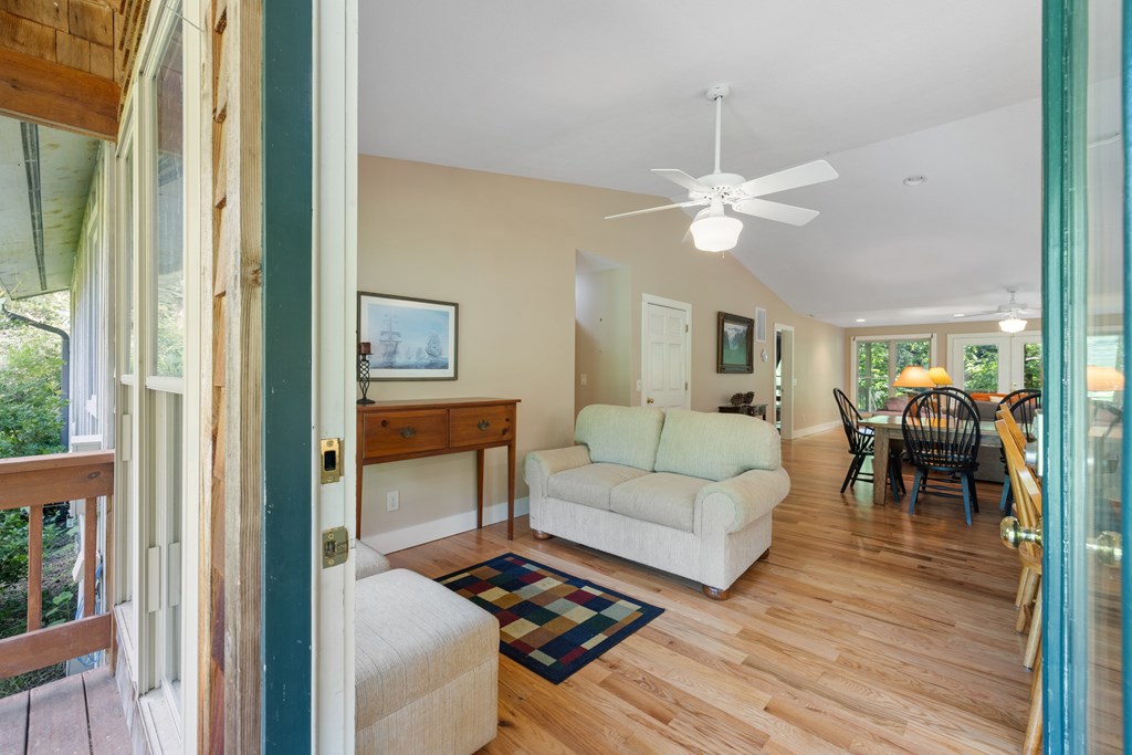 416793 Hayesville Residential