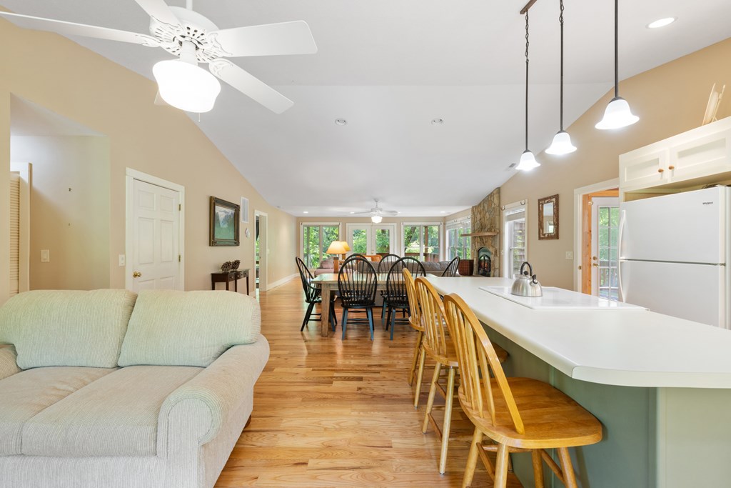 416793 Hayesville Residential
