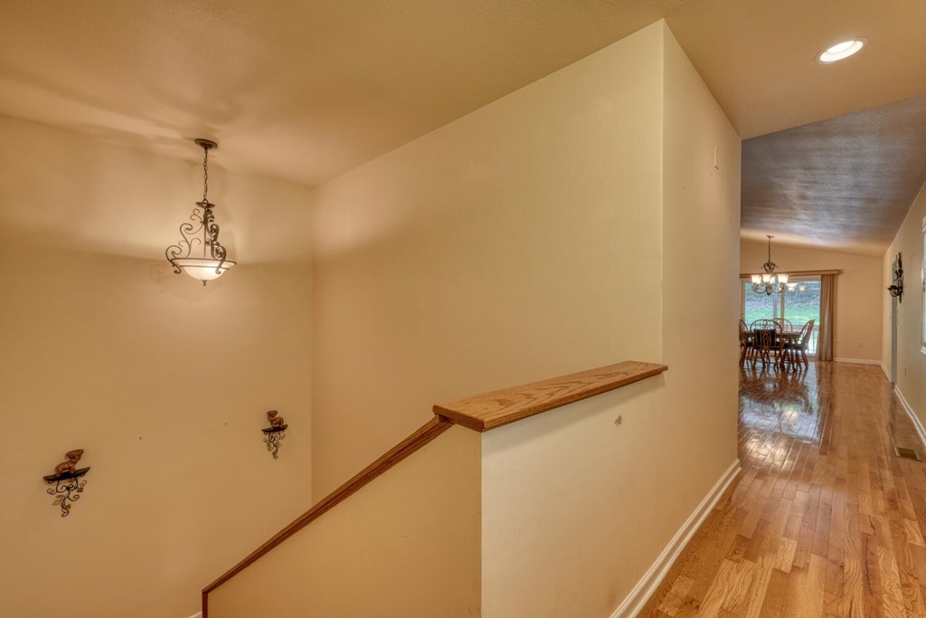 416824 Young Harris Residential