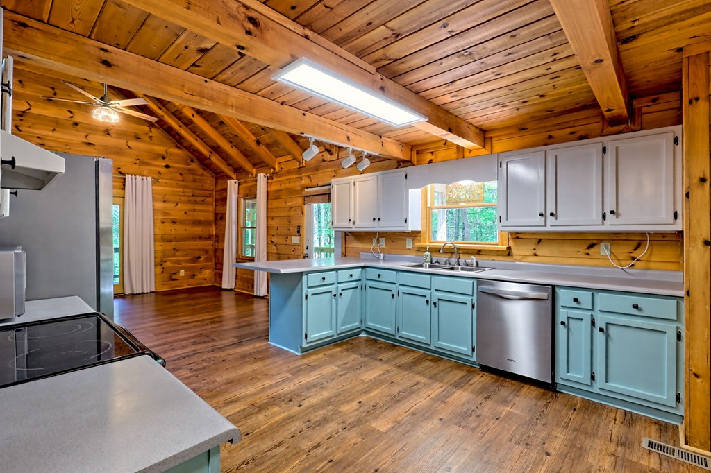 416861 Clayton Residential