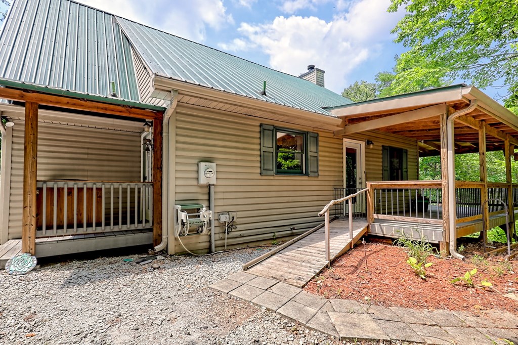 416861 Clayton Residential