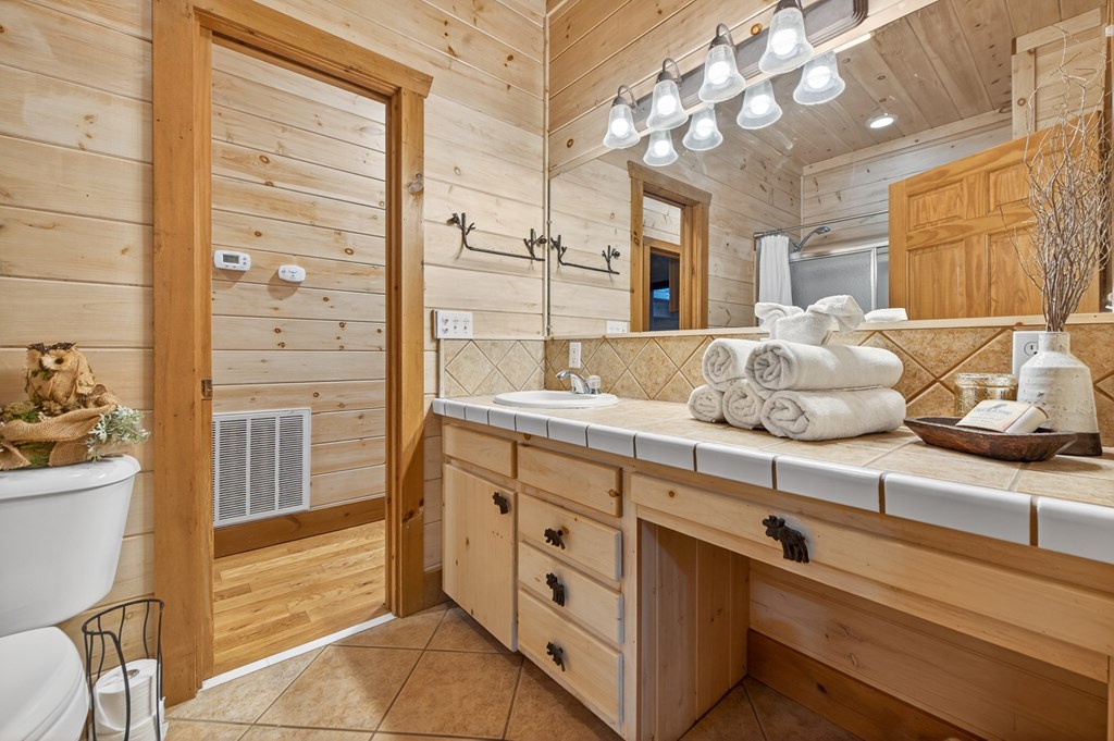 416880 Mineral Bluff Residential