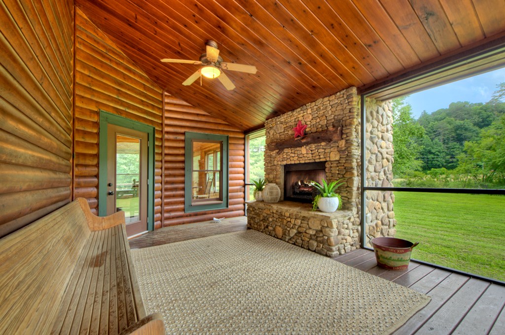 416880 Mineral Bluff Residential