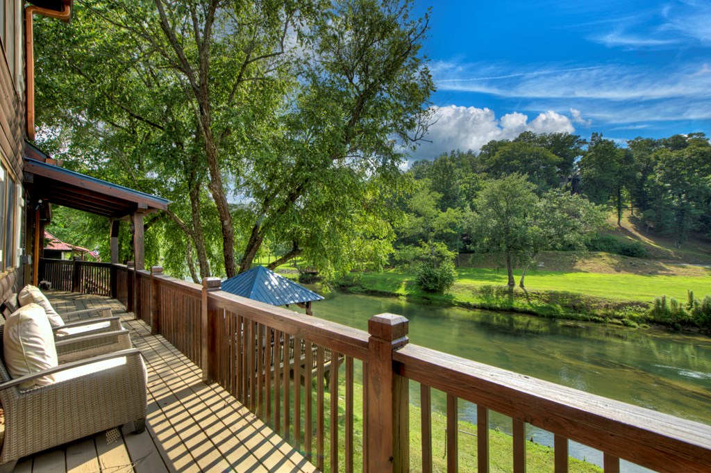 416881 Mineral Bluff Residential