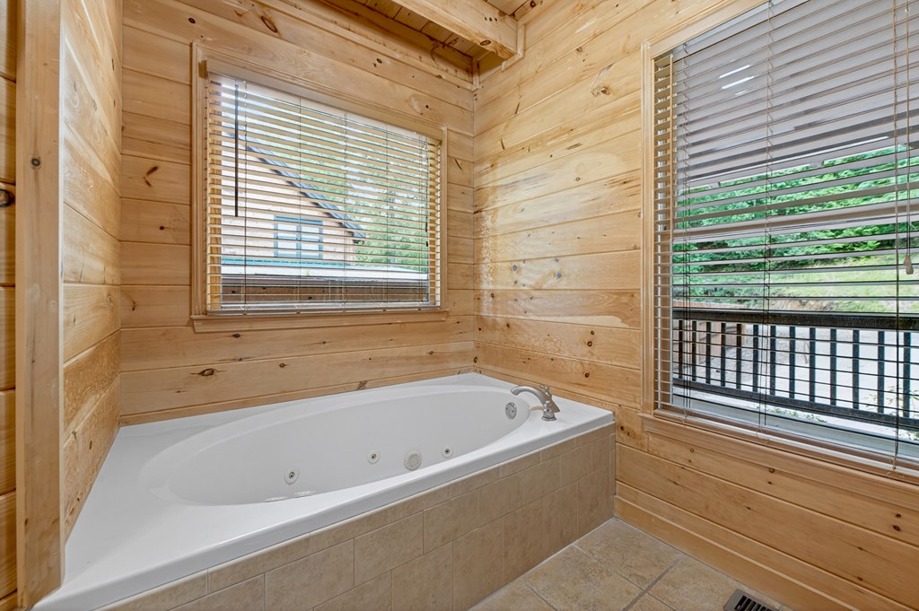 416881 Mineral Bluff Residential