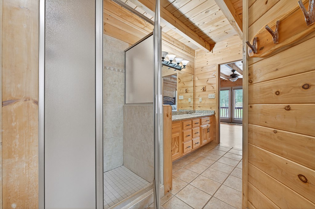 416881 Mineral Bluff Residential