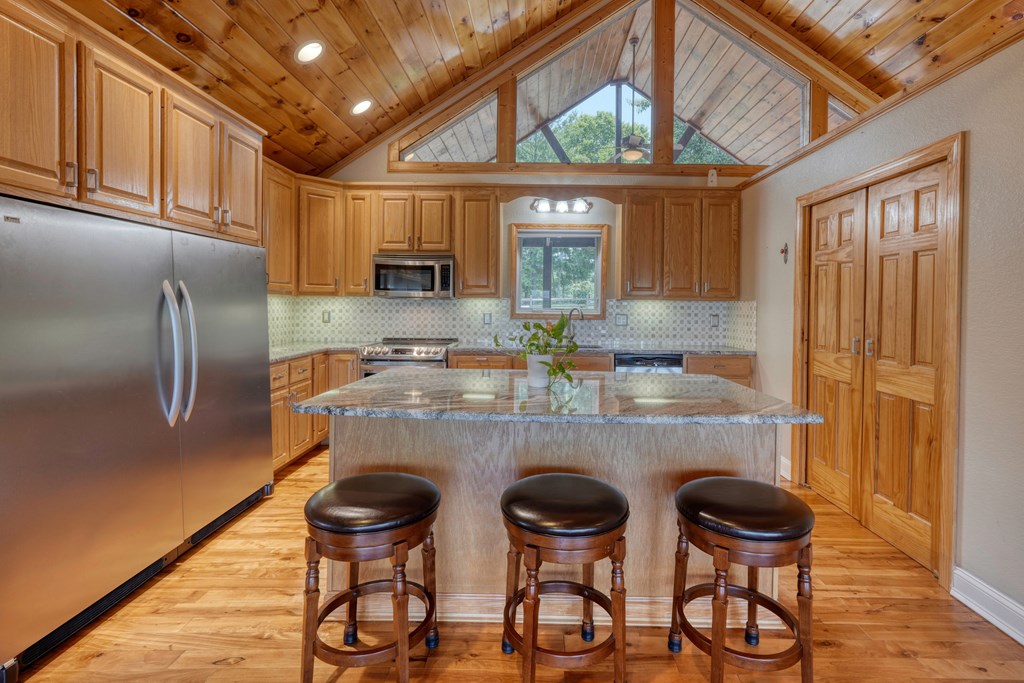 416891 Murphy Residential