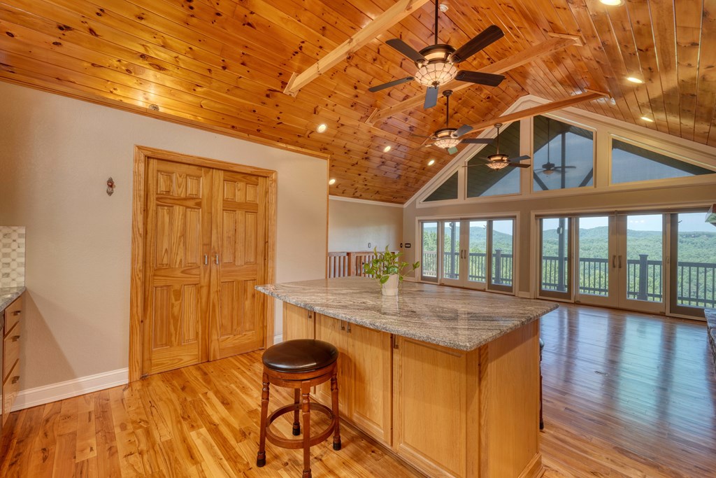 416891 Murphy Residential