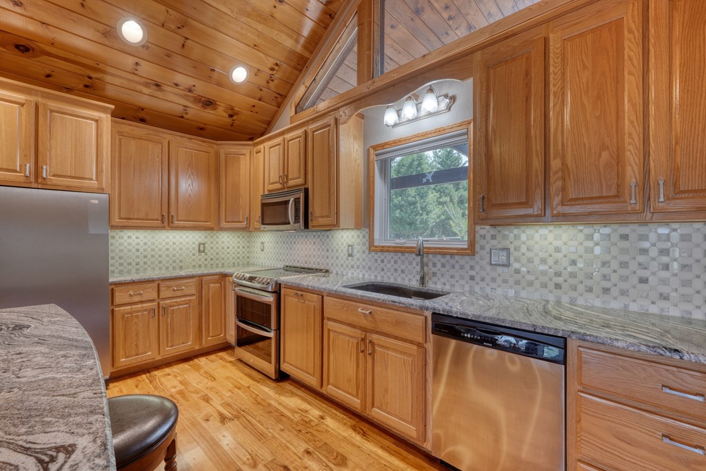 416891 Murphy Residential