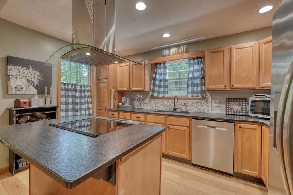 416895 Blairsville Residential