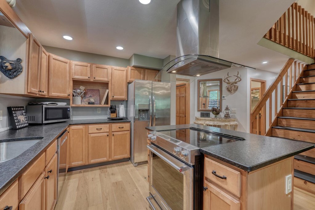 416895 Blairsville Residential