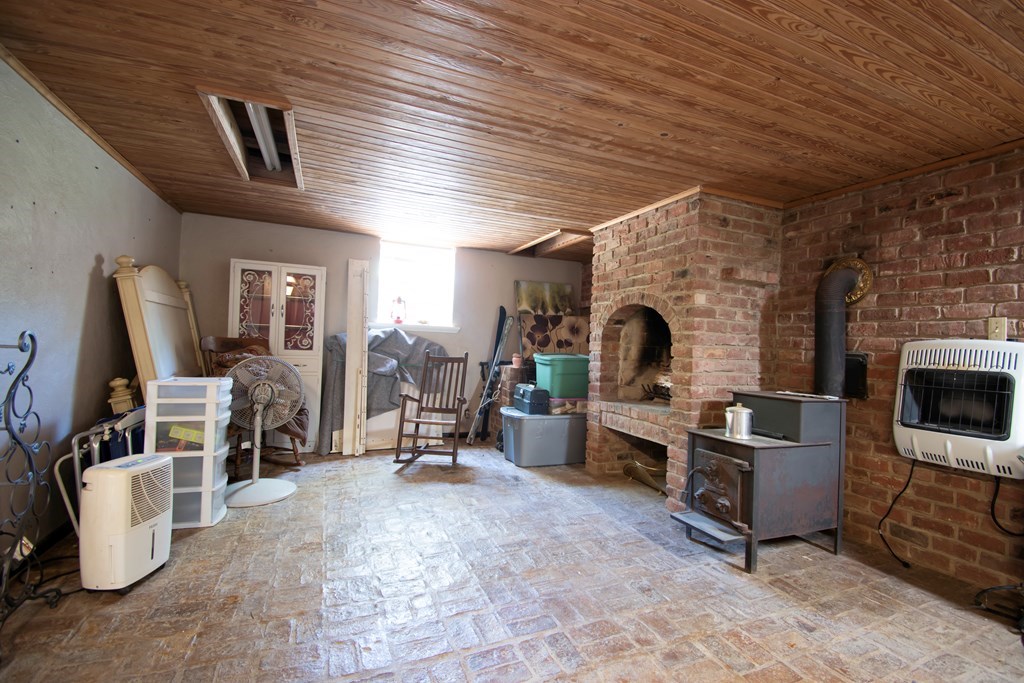 416899 Murphy Residential