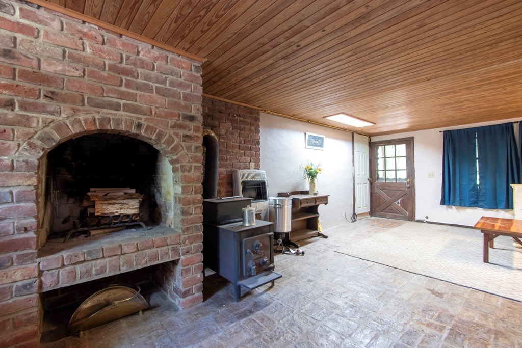 416899 Murphy Residential