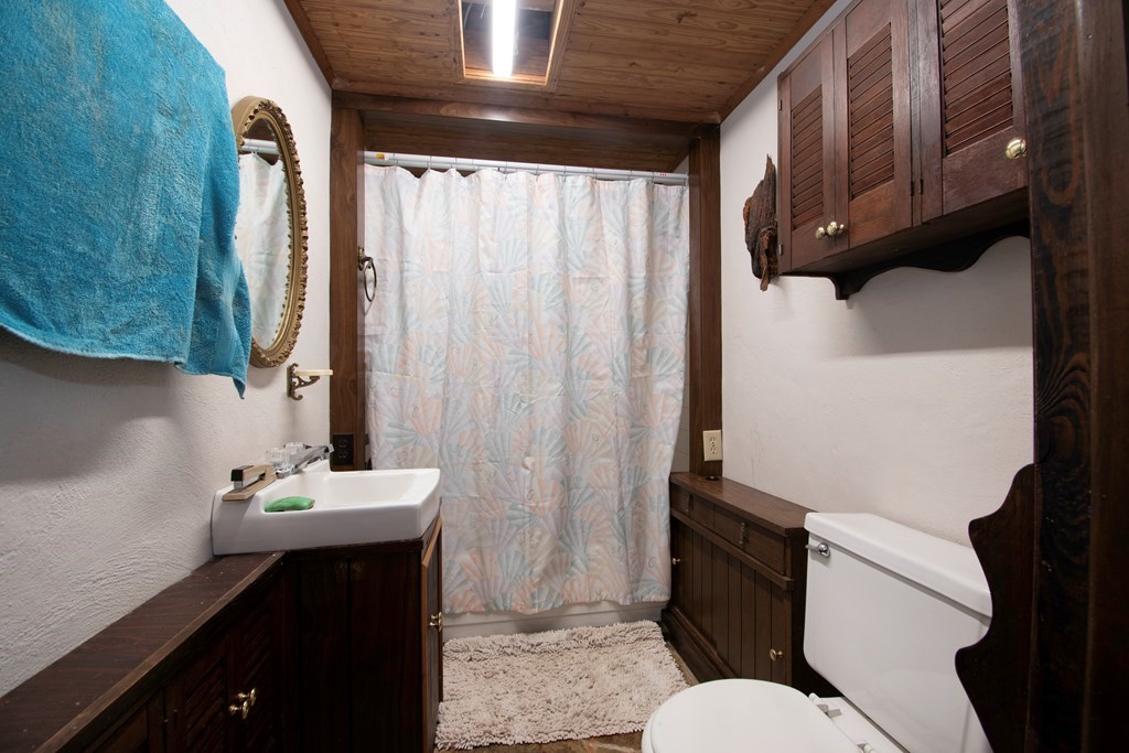 416899 Murphy Residential