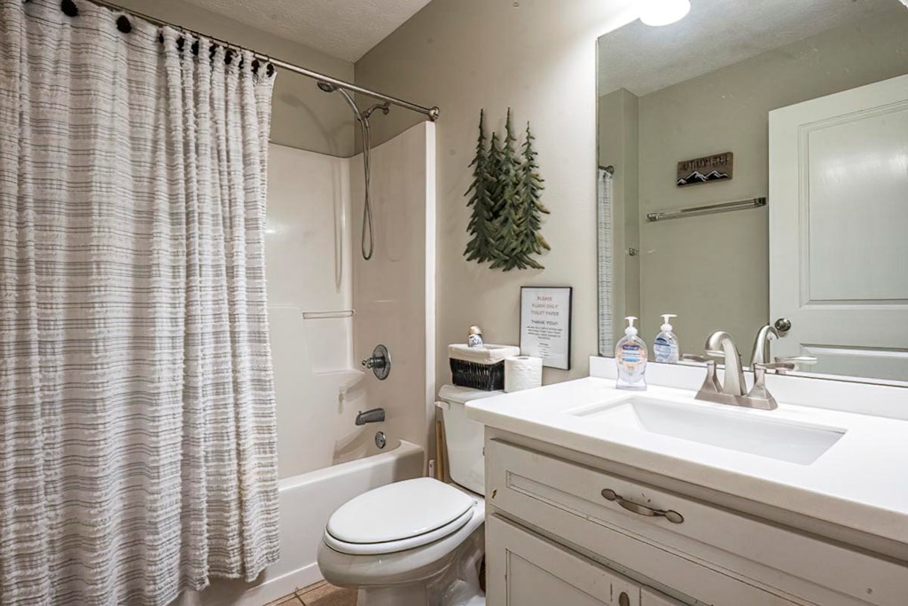 416922 Dahlonega Residential