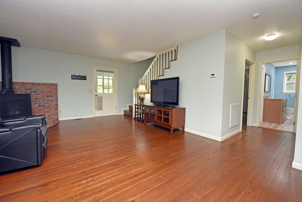 416924 Young Harris Residential
