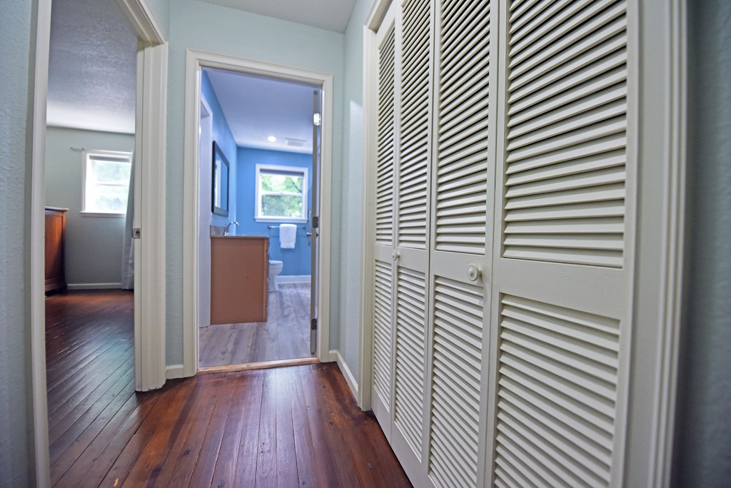 416924 Young Harris Residential
