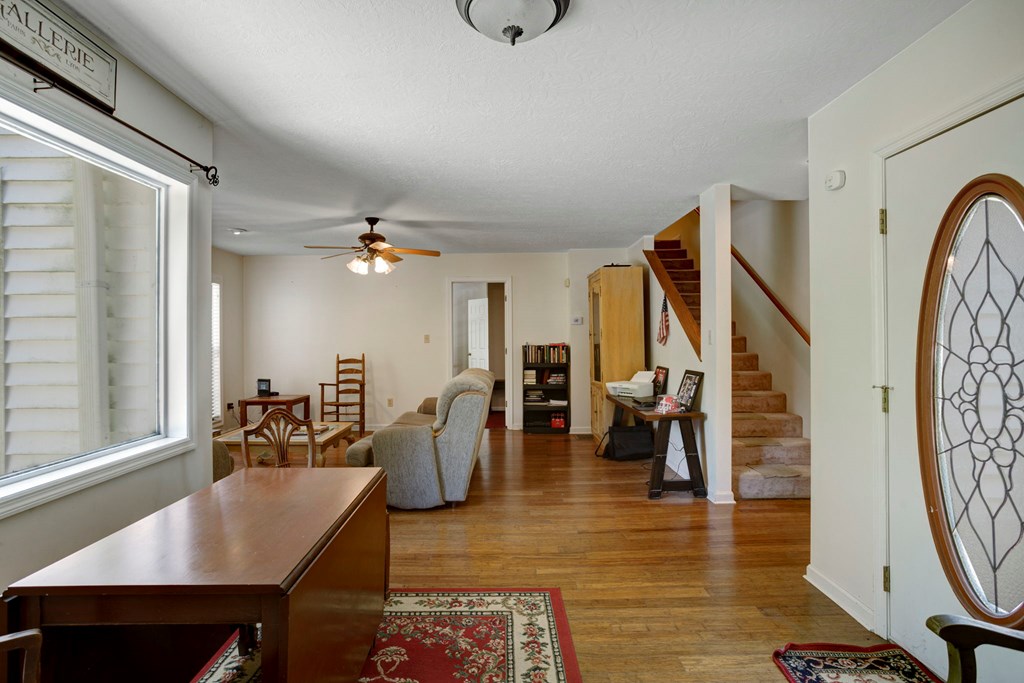 416938 Young Harris Residential