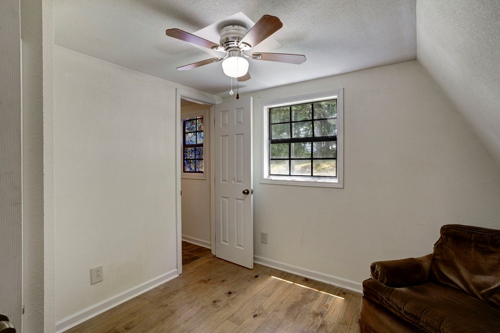 416938 Young Harris Residential
