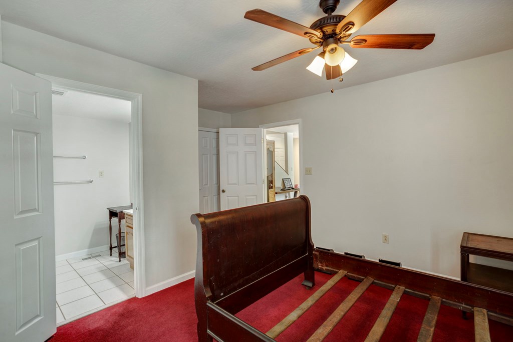 416938 Young Harris Residential