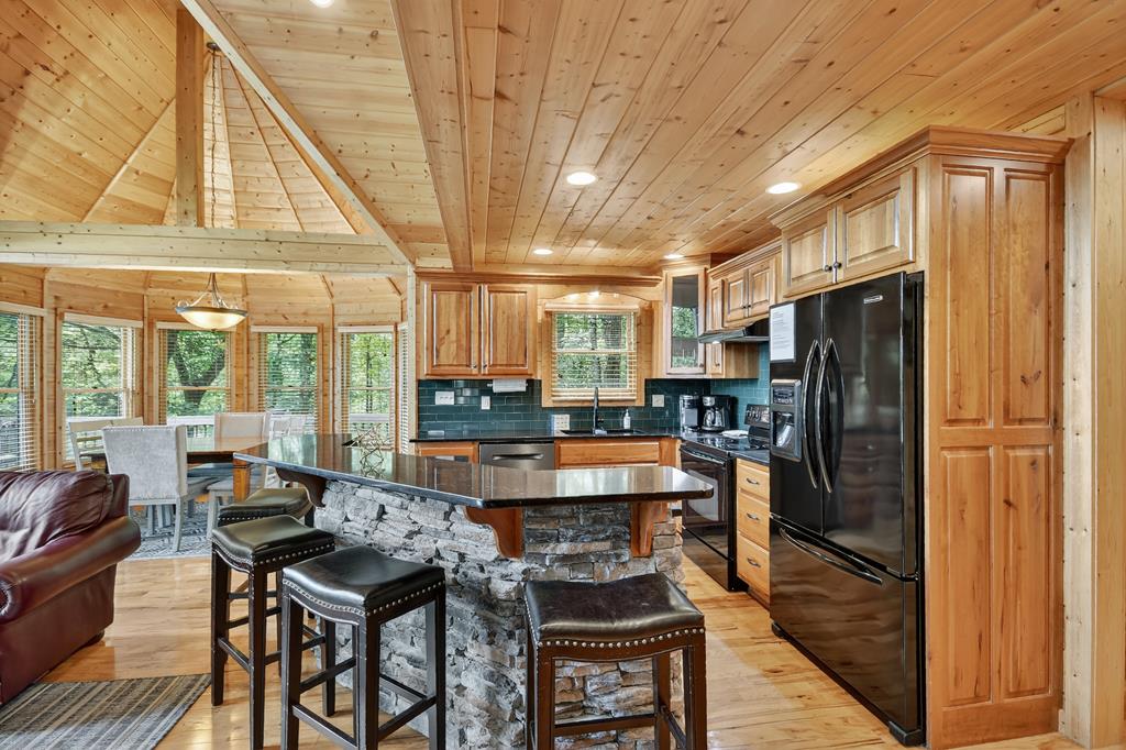 416964 Blue Ridge Residential