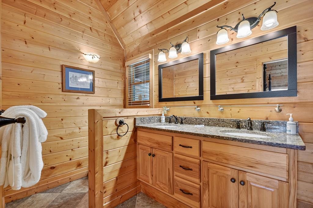 416964 Blue Ridge Residential
