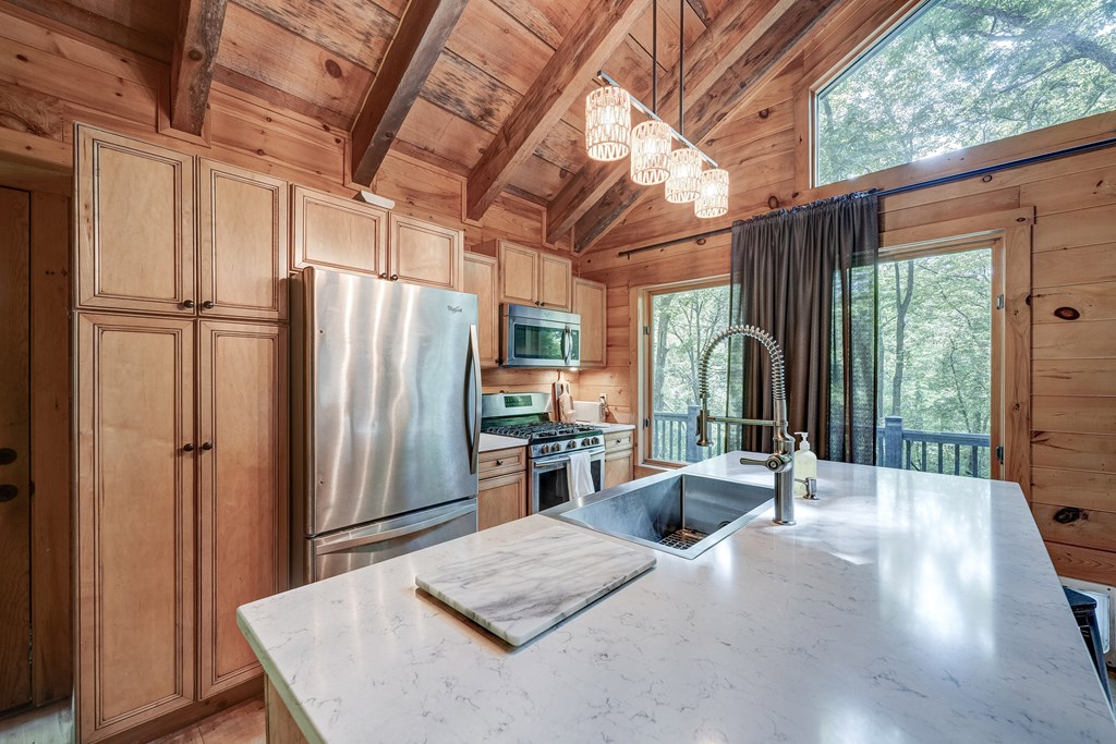416975 Blue Ridge Residential