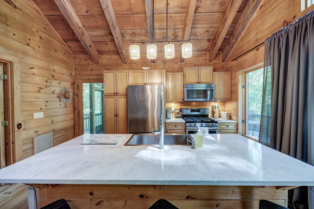 416975 Blue Ridge Residential