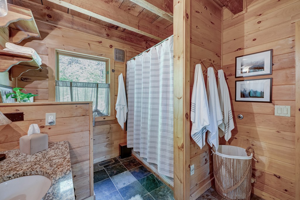 416975 Blue Ridge Residential