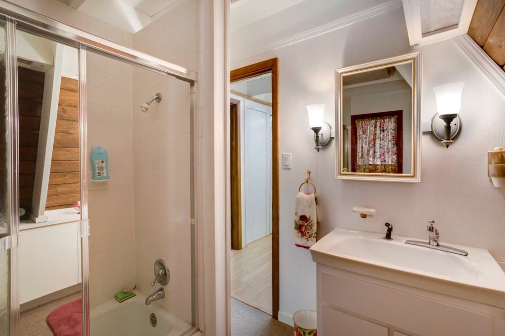 417041 Brasstown Residential