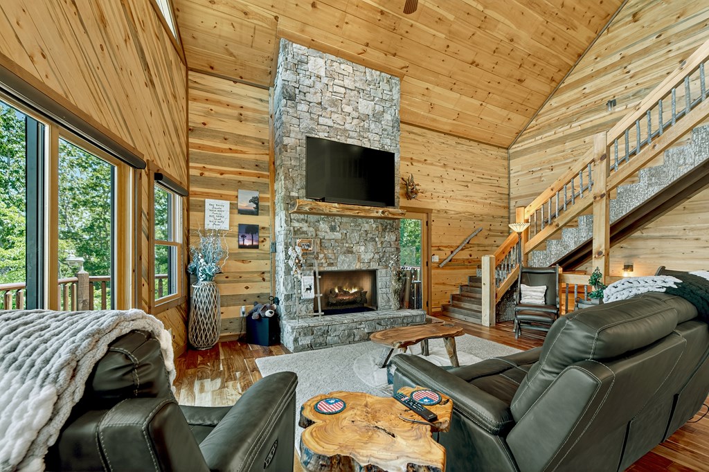 417046 Blue Ridge Residential