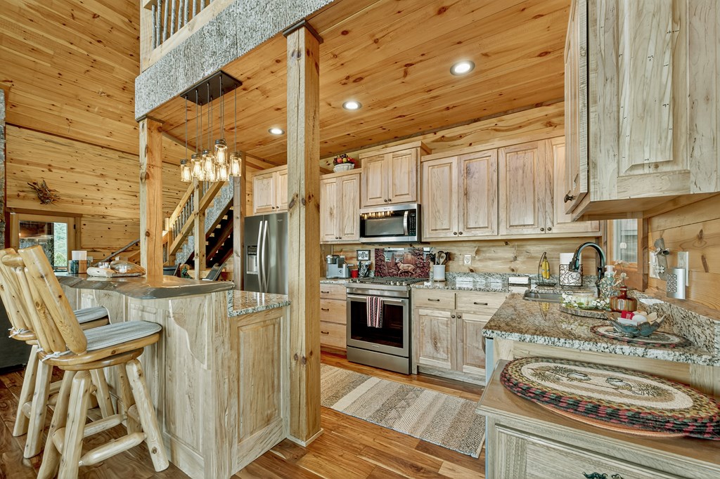 417046 Blue Ridge Residential