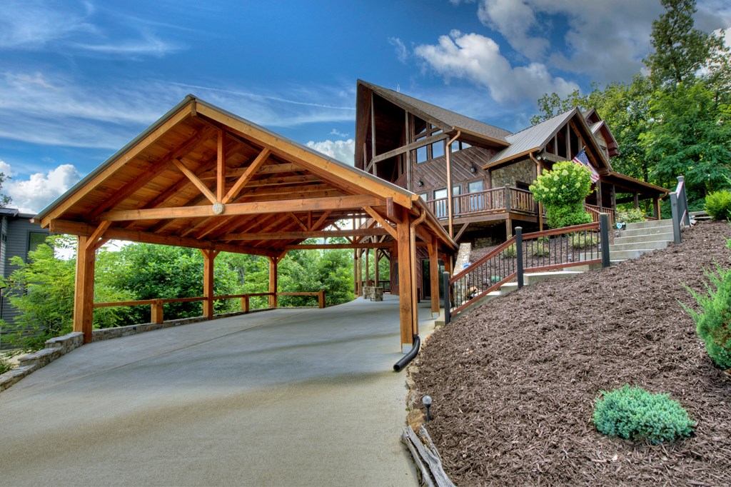 417046 Blue Ridge Residential