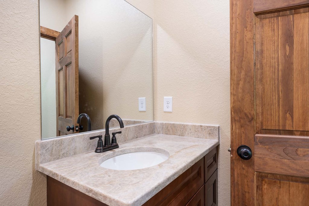 417058 Brasstown Residential