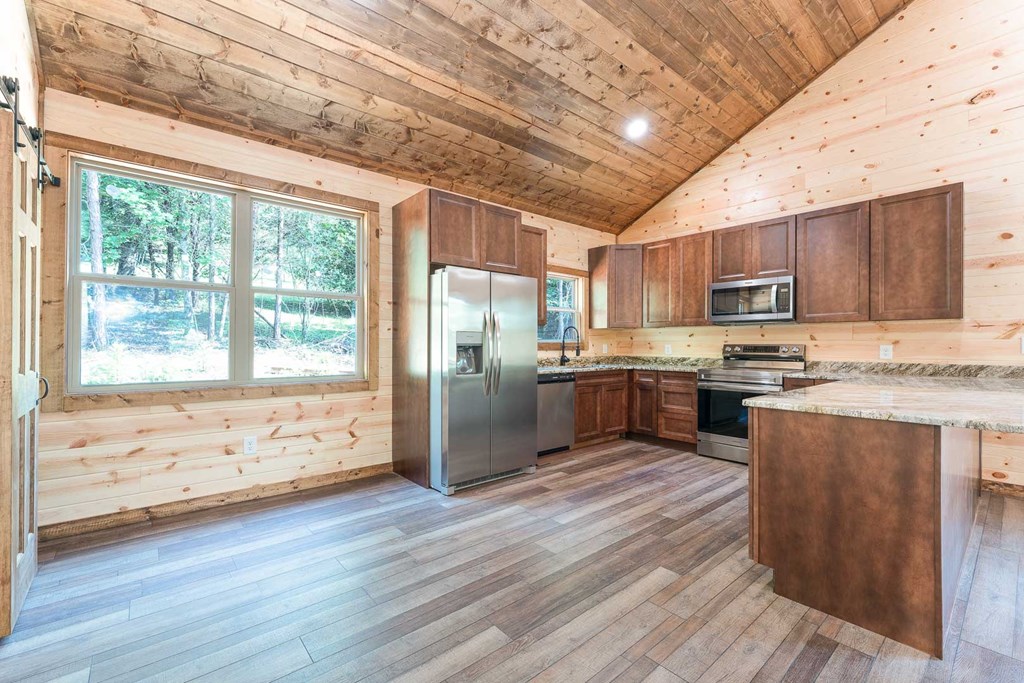 417058 Brasstown Residential