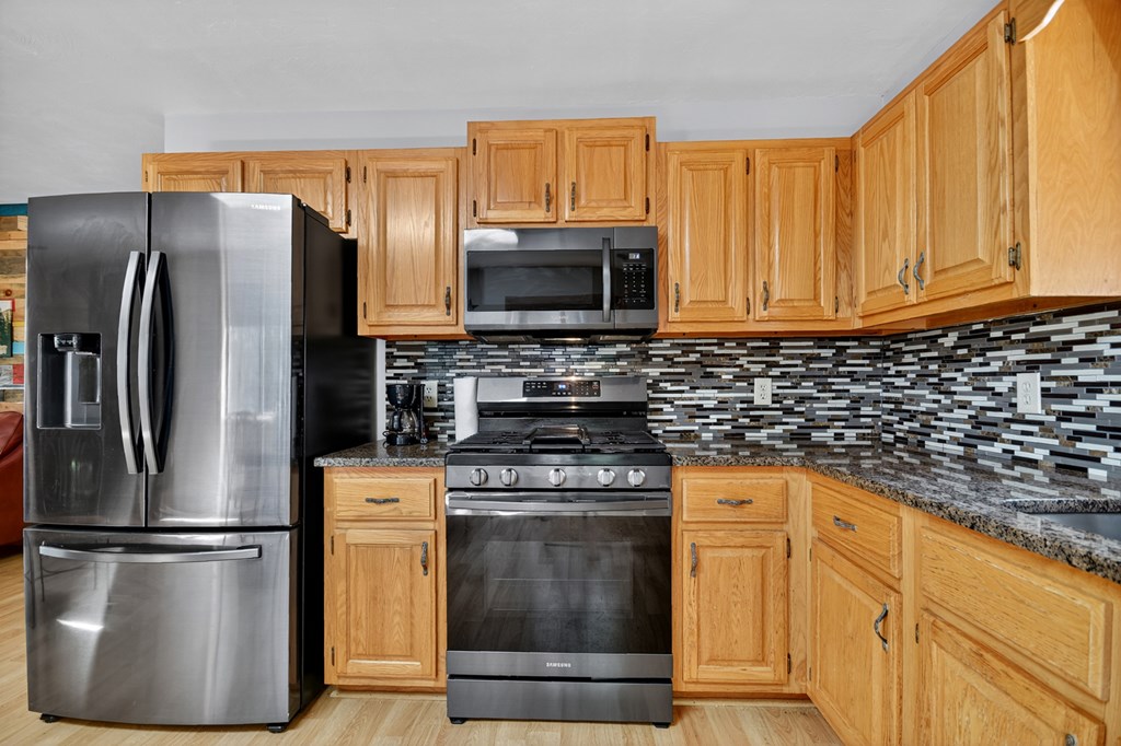 417070 Murphy Residential