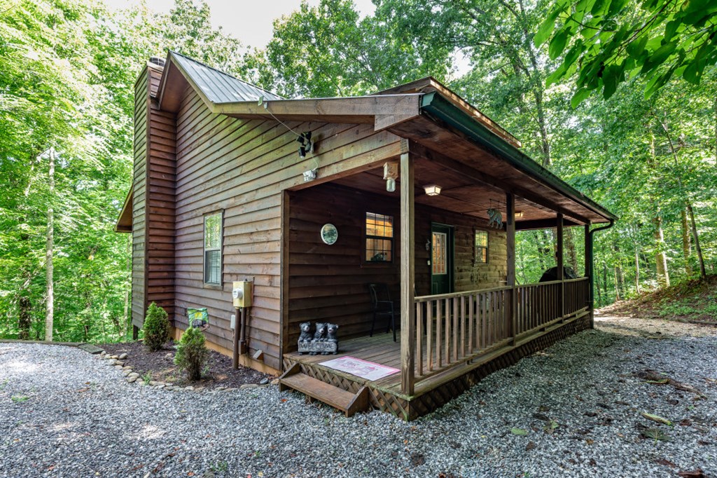 417074 Young Harris Residential