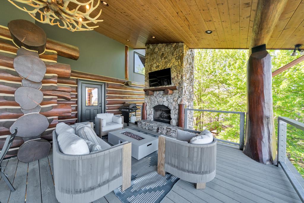 417081 Blue Ridge Residential