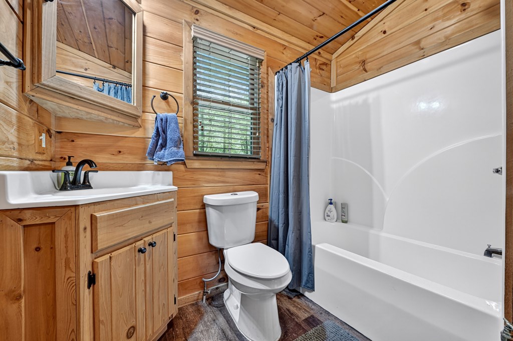417082 Blue Ridge Residential