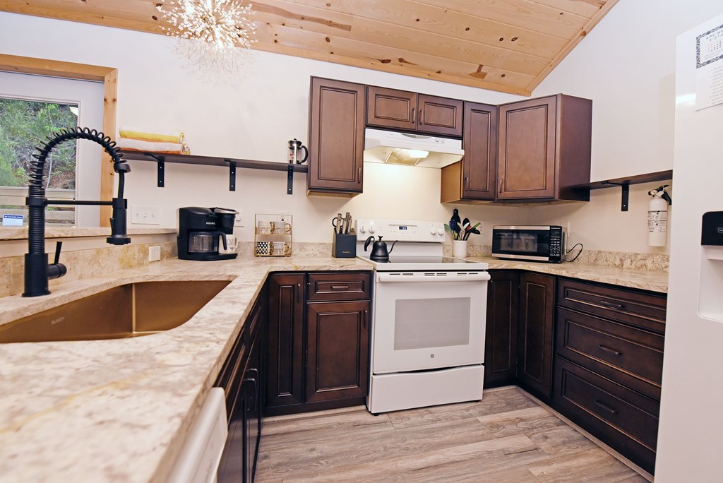 417086 Cherry Log Residential