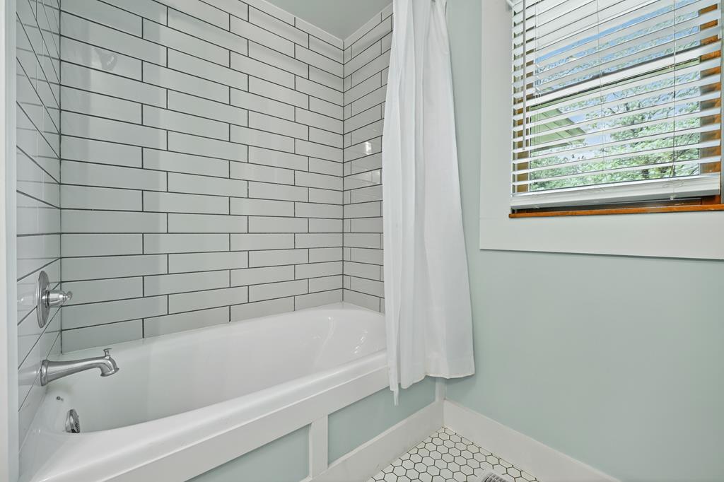 417096 Blue Ridge Residential