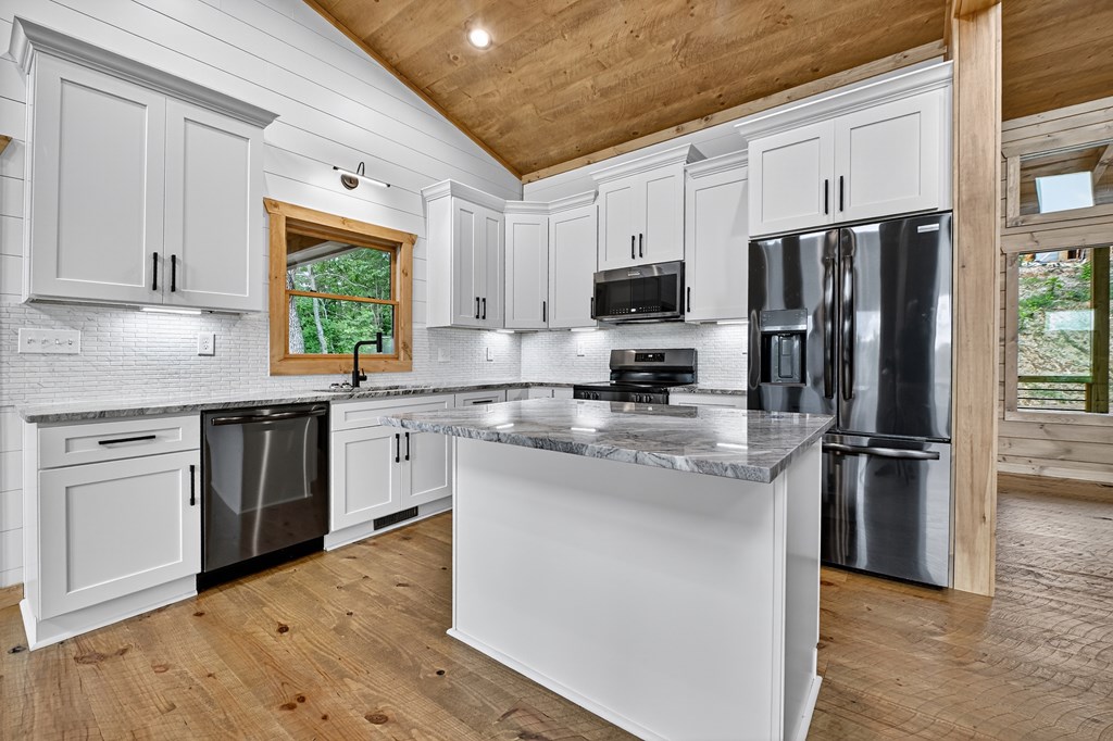 417097 Blue Ridge Residential