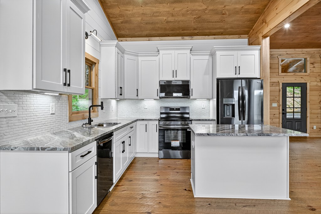 417097 Blue Ridge Residential